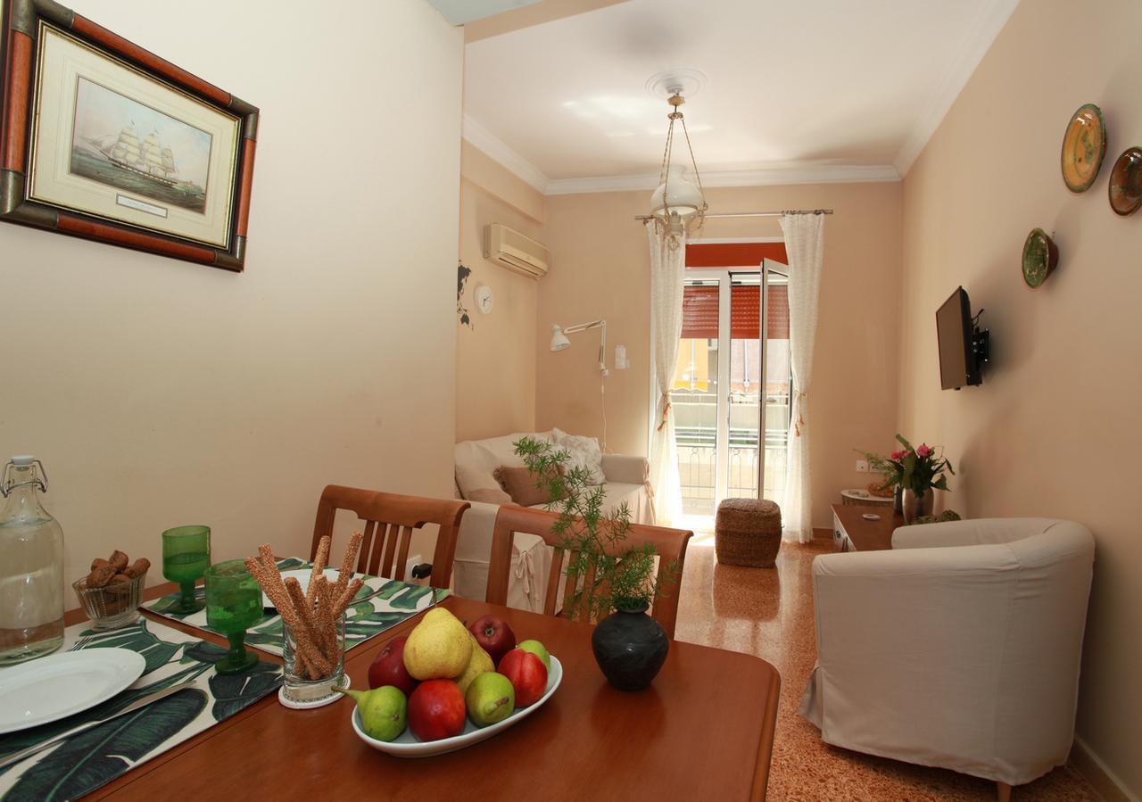 A Skip Away From The Acropolis Museum - 1 Bdrm Apartment Athena Bagian luar foto