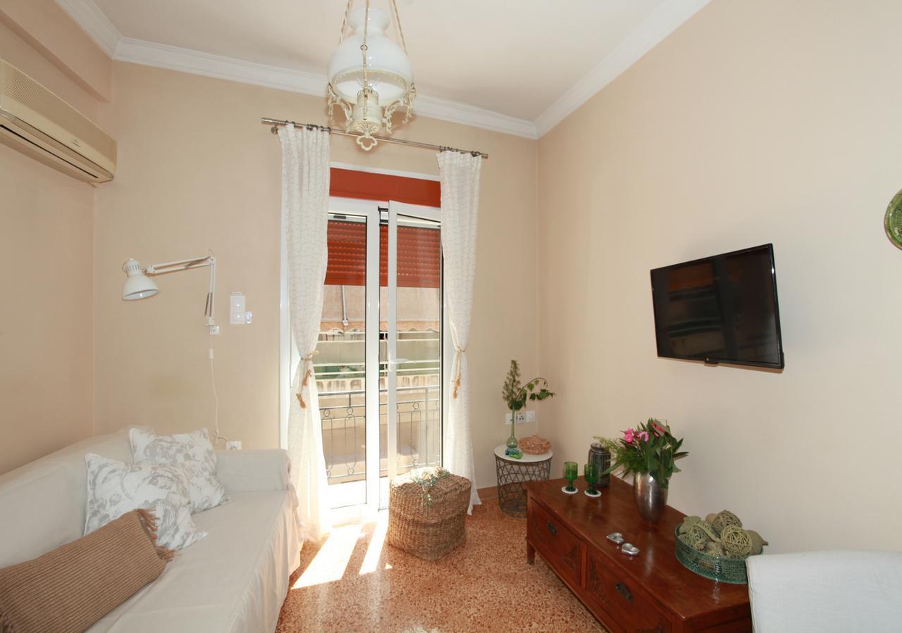A Skip Away From The Acropolis Museum - 1 Bdrm Apartment Athena Bagian luar foto